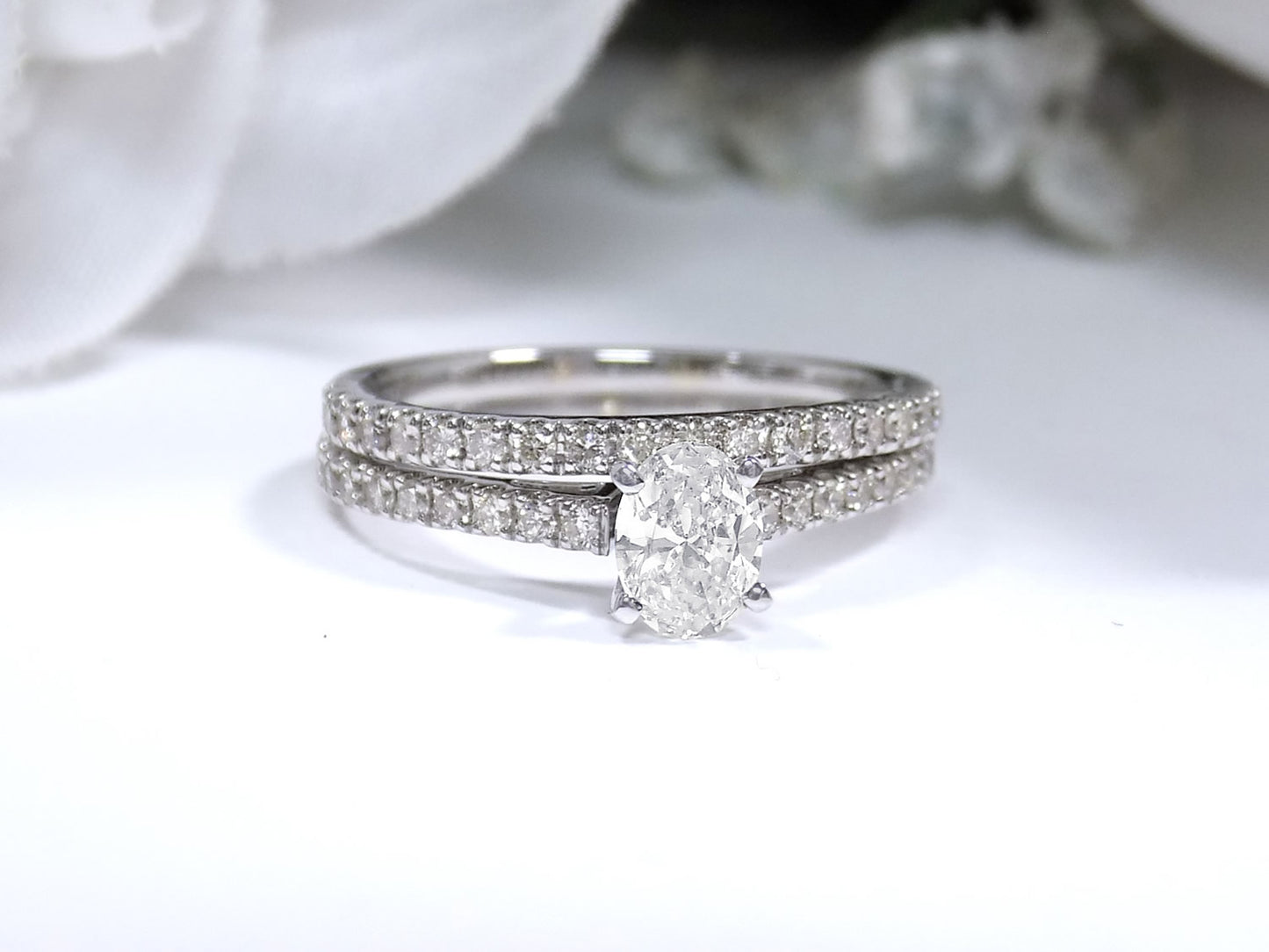 Women's 1.02ct TW 2-Piece Natural Oval Shape Diamond Wedding Set - Engagement Ring w/ Matching Band in 14K White Gold