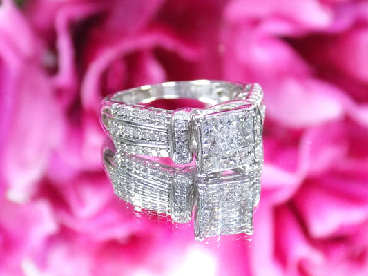 1.00ct TW Estate Invisible Set Natural Princess Cut & Round Diamond Ring in 10K White Gold - Near New Condition