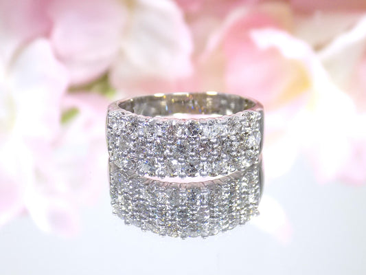 2ct TW Estate 3-Row Wide Natural Round Diamond Band in 14K White Gold - Like New Condition