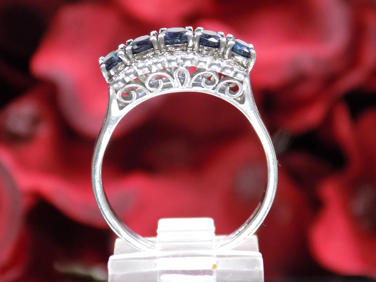 2ct TW Vintage Genuine Blue Sapphire & Diamond Band in 14K White Gold - Like NEW