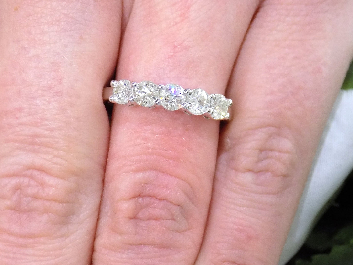 1.0.1ct TW Natural 5-Stone Round Brilliant Diamond Anniversary Band in Solid 14K White Gold