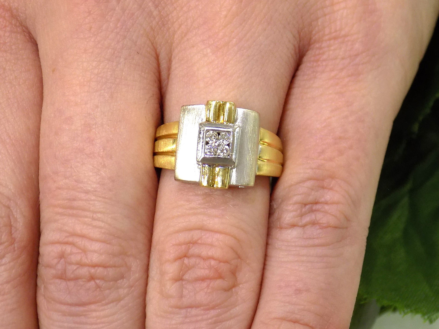 .20ct Vintage 2-Tone Diamond Ring 18K Yellow Gold with 18K White Gold Trim - 4 Natural Round Brilliant Diamonds