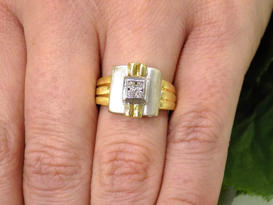 .20ct Vintage 2-Tone Diamond Ring 18K Yellow Gold with 18K White Gold Trim - 4 Natural Round Brilliant Diamonds