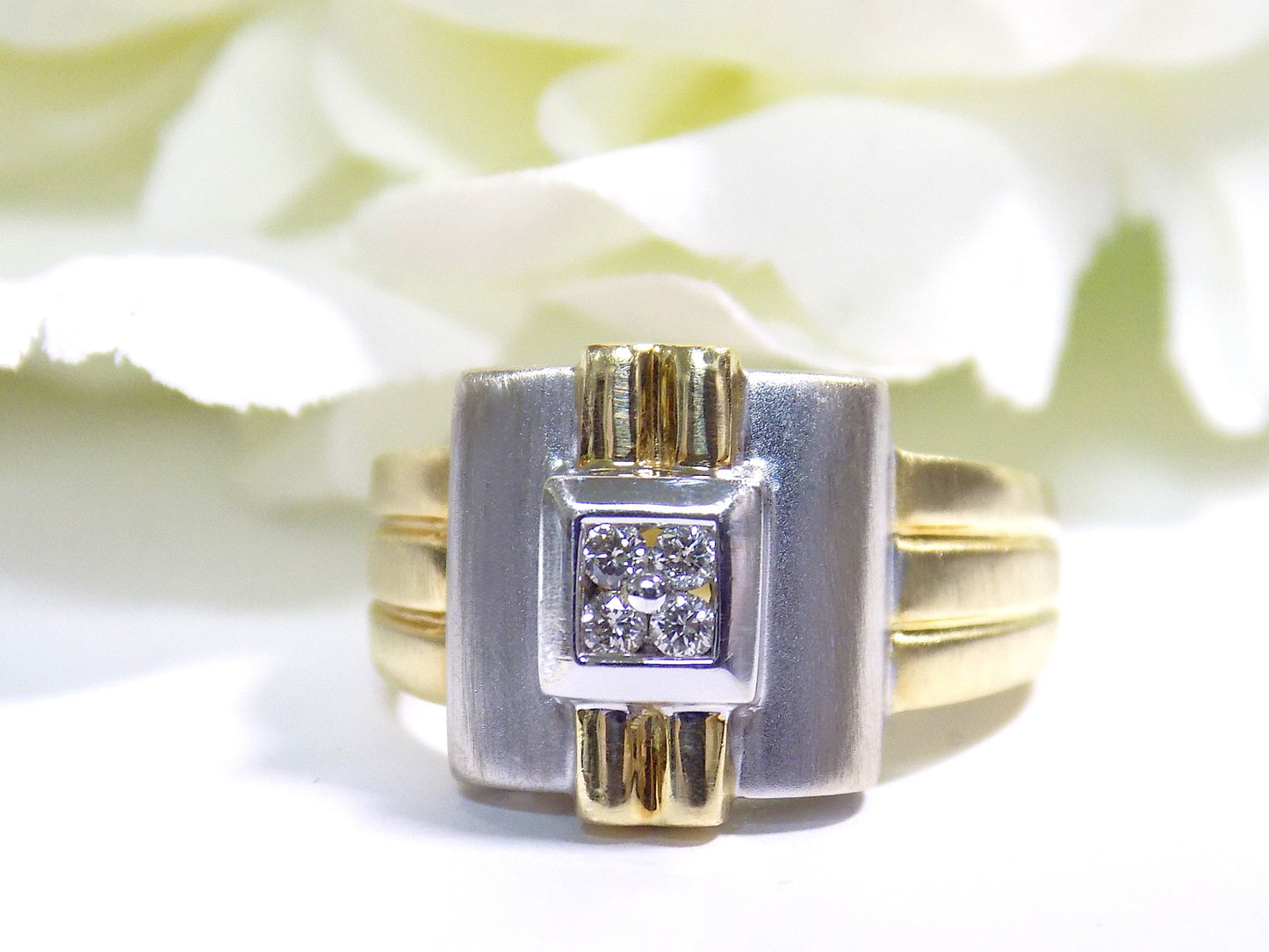 .20ct Vintage 2-Tone Diamond Ring 18K Yellow Gold with 18K White Gold Trim - 4 Natural Round Brilliant Diamonds