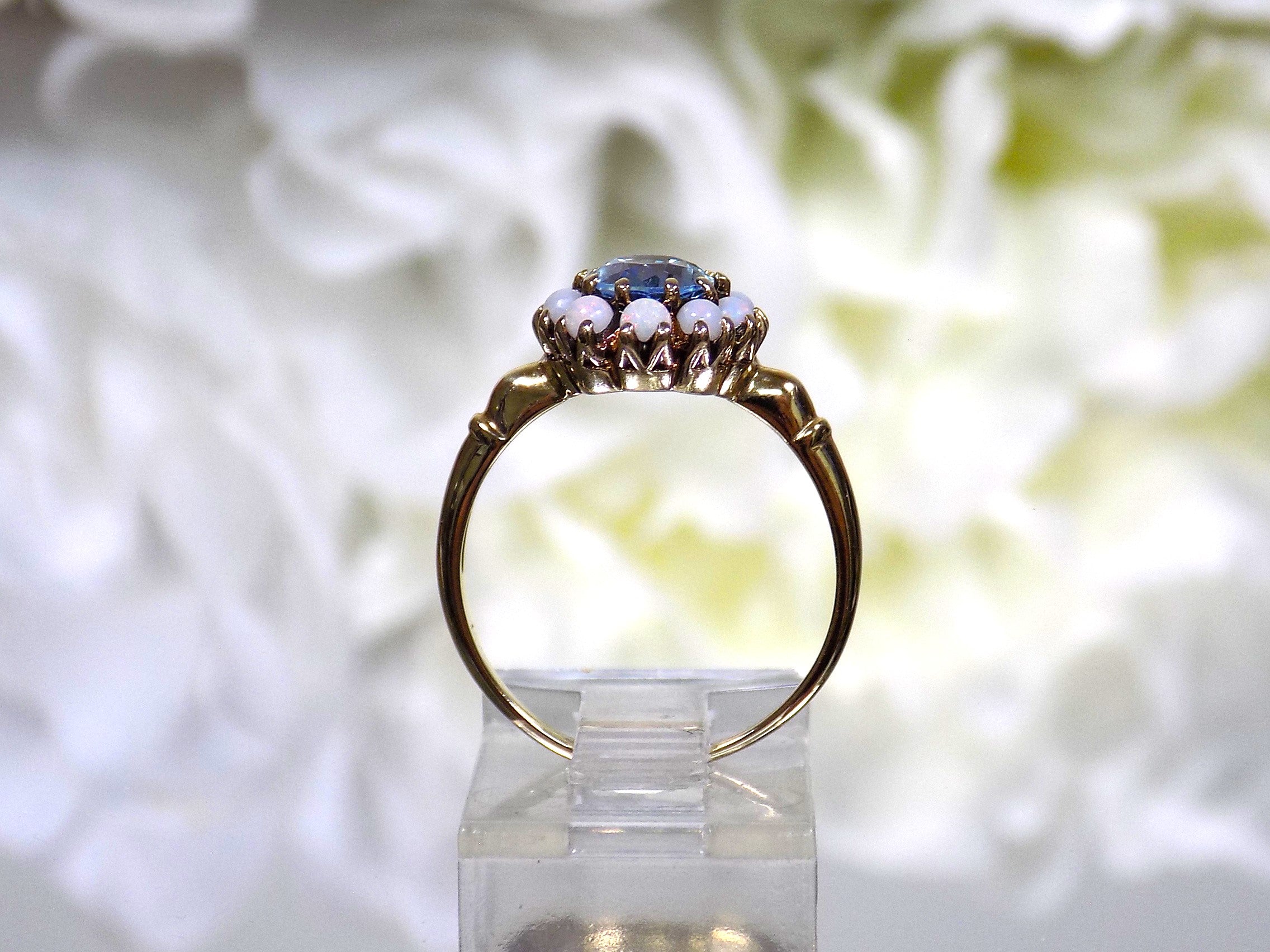 ESTATE Women's 2ct TW Natural Oval Shape Blue Topaz & Opal Ring in Solid 10K Yellow Gold
