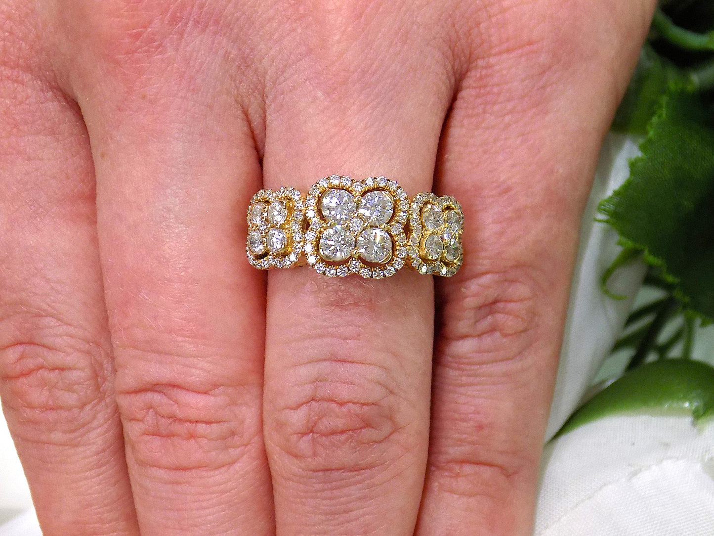 Women's 1.50ct TW Natural Round Brilliant Decorative Diamond Band in Solid 14K Yellow Gold