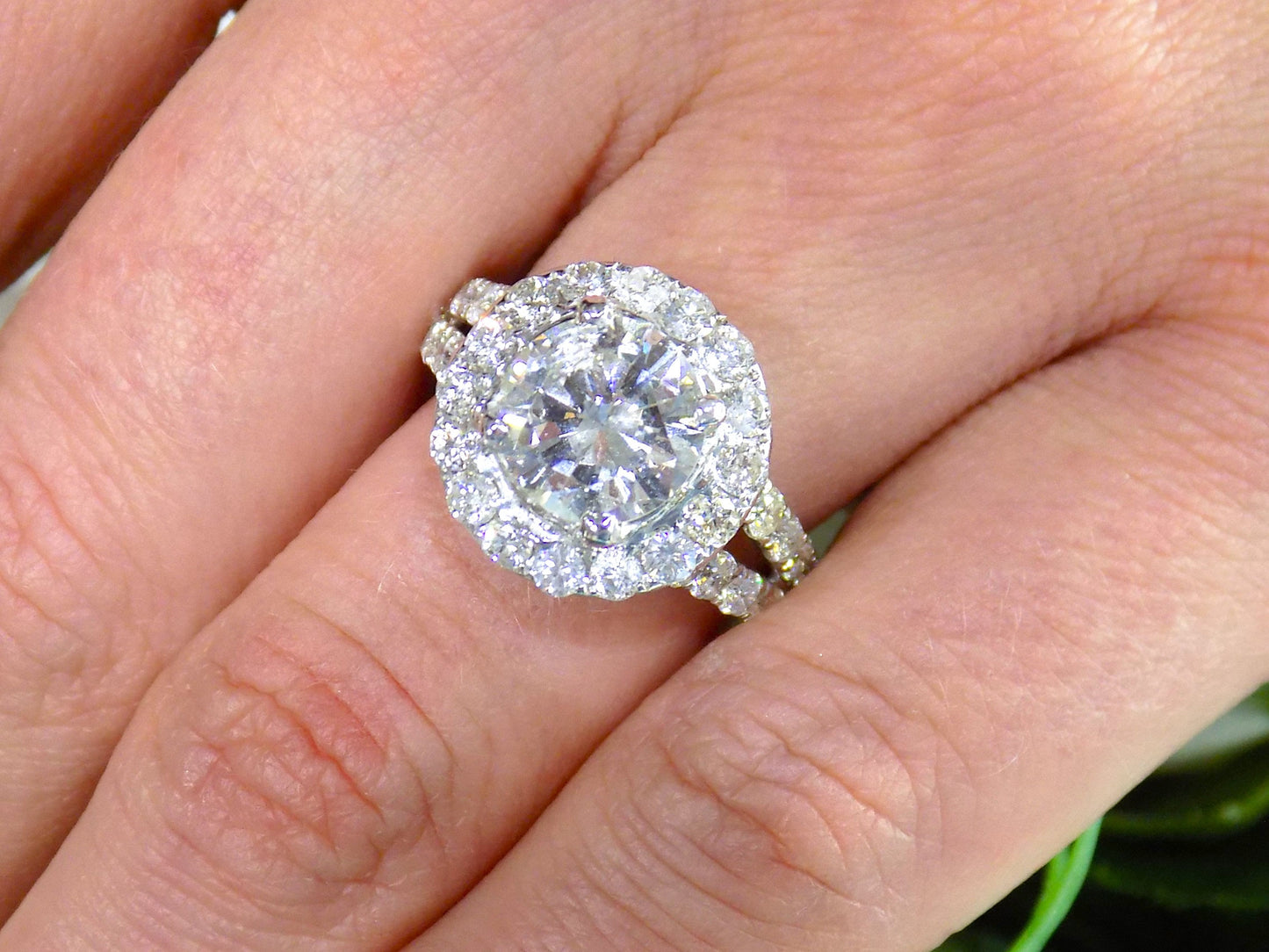 3.55ct TW Halo Style Natural Round Diamond Engagement Ring with 2ct Center in 14K White Gold