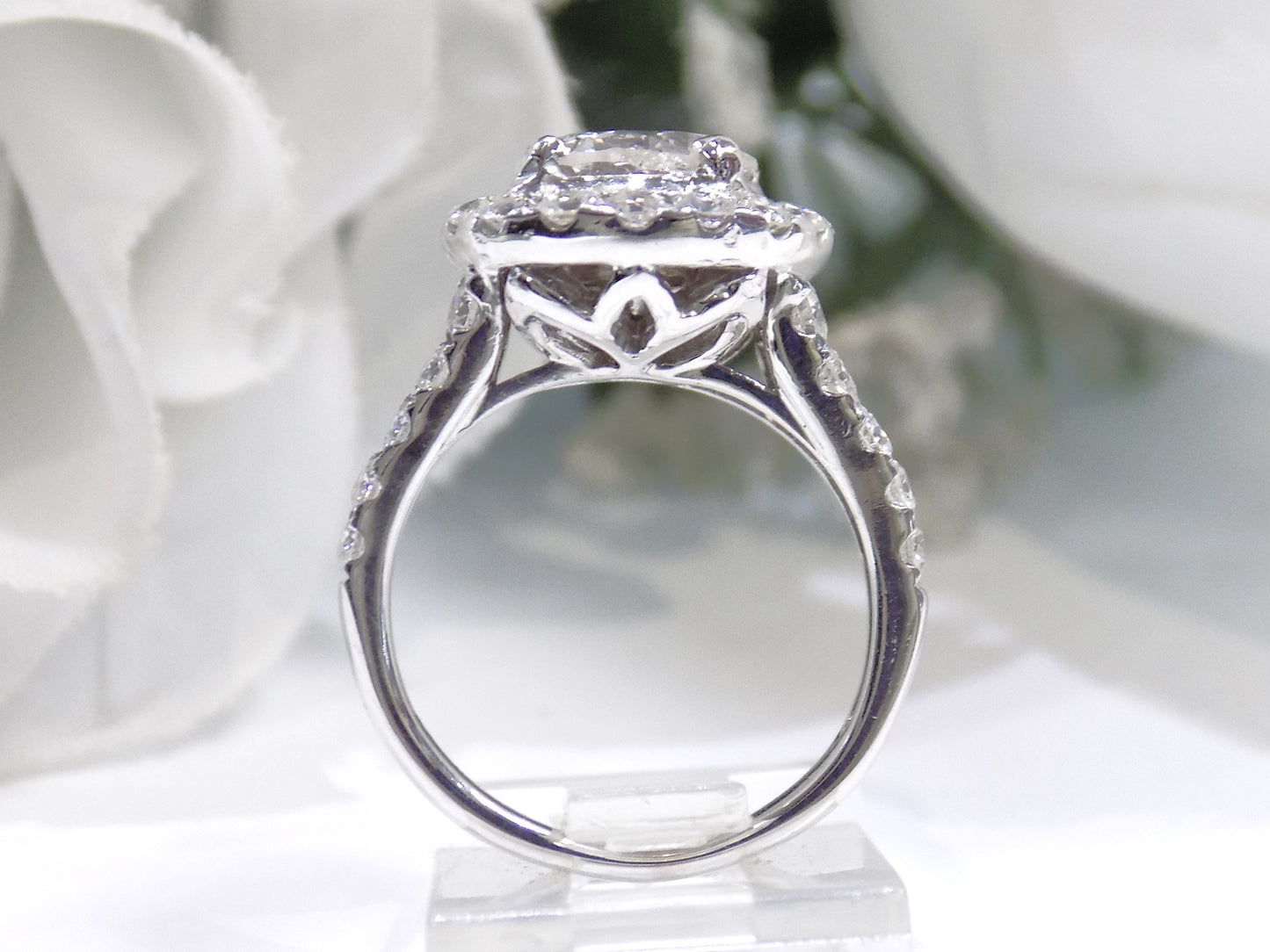 3.55ct TW Halo Style Natural Round Diamond Engagement Ring with 2ct Center in 14K White Gold