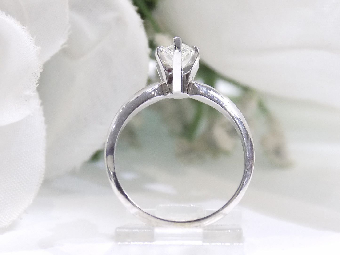 .84ct Natural High Quality Marquise Shape Diamond Solitaire (looks like 1ct) in 14K White Gold Tiffany Style Mounting