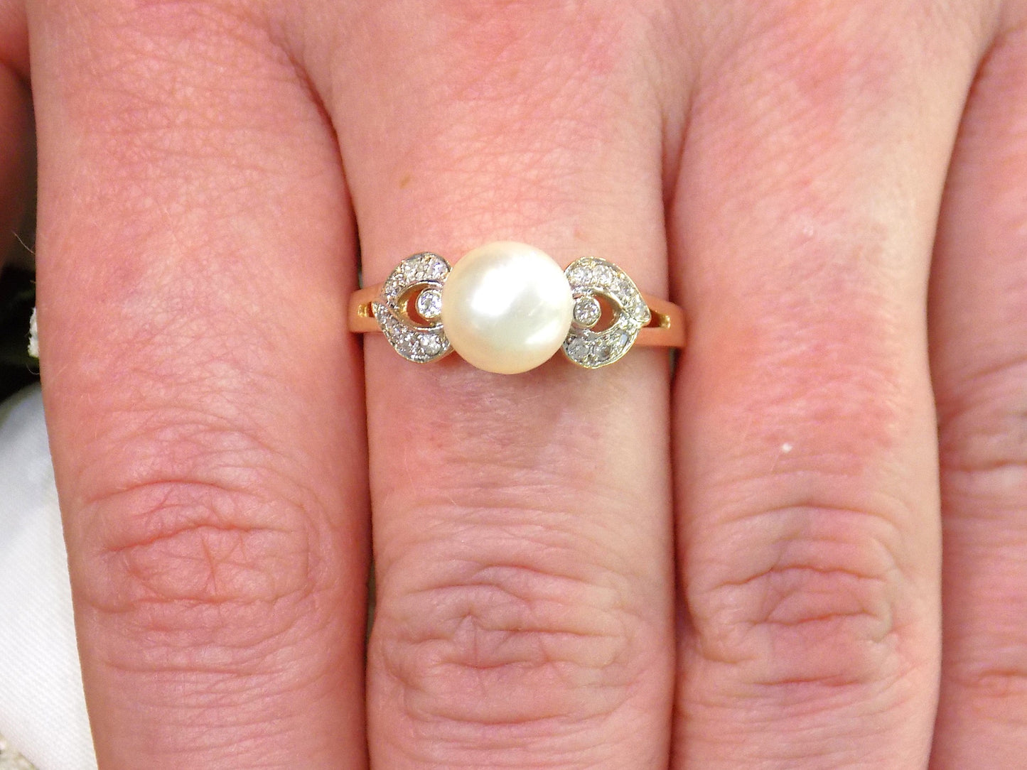 7.5mm Estate Akoya Cultured Pearl & Diamond Ring in 14K Yellow Gold from our Estate Collection - Like New!