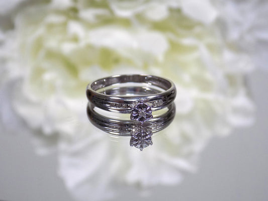 ESTATE Women's Natural Round Diamond Solitaire Engagement or Promise Ring in 10K White Gold