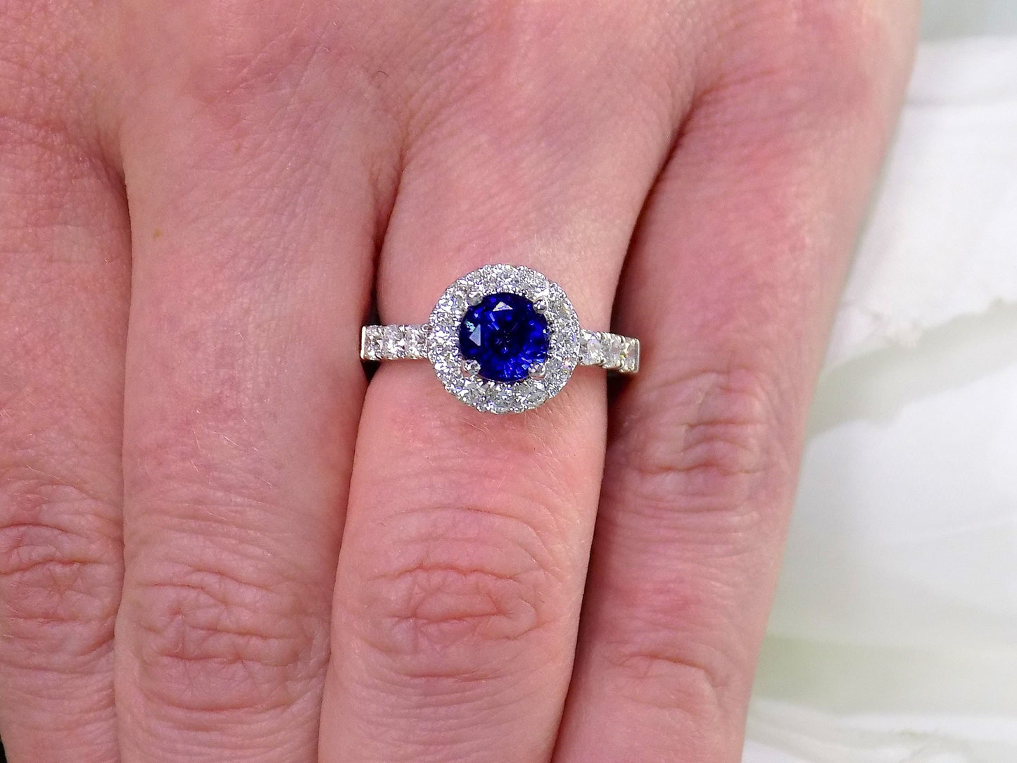 NEW Halo Style Very Fine 1.93ct Natural Round Blue Sapphire & Diamond Ring in 14K White Gold