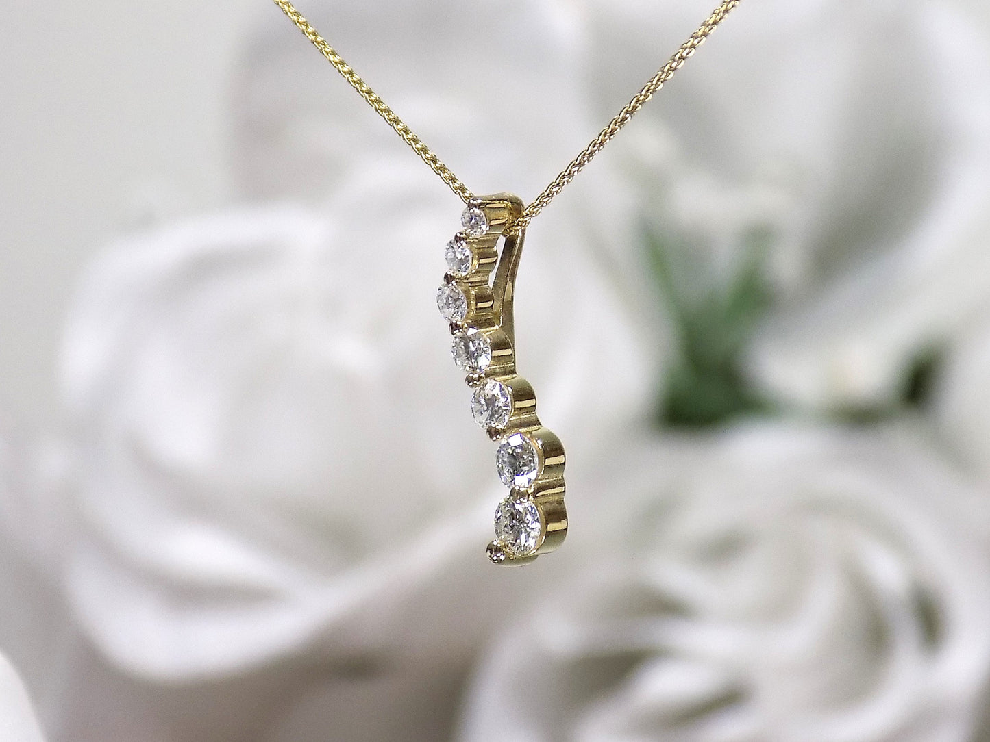 Vintage .50ct Total Weight Nice Natural Round Brilliant Diamond Journey Style Pendant with 18" Wheat Chain in 14K Yellow Gold