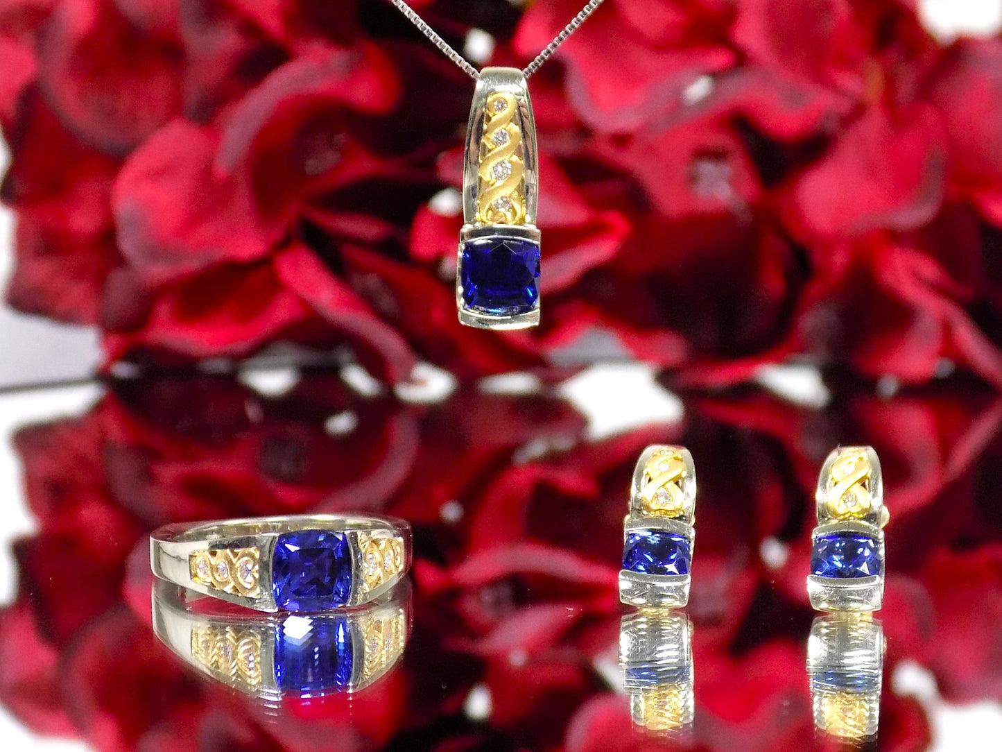 Estate 1.32ct TW Natural Tanzanite & Diamond Ring in 14K/22K 2-Tone White & Yellow Gold - Like New - has ER's & Pendant to Match