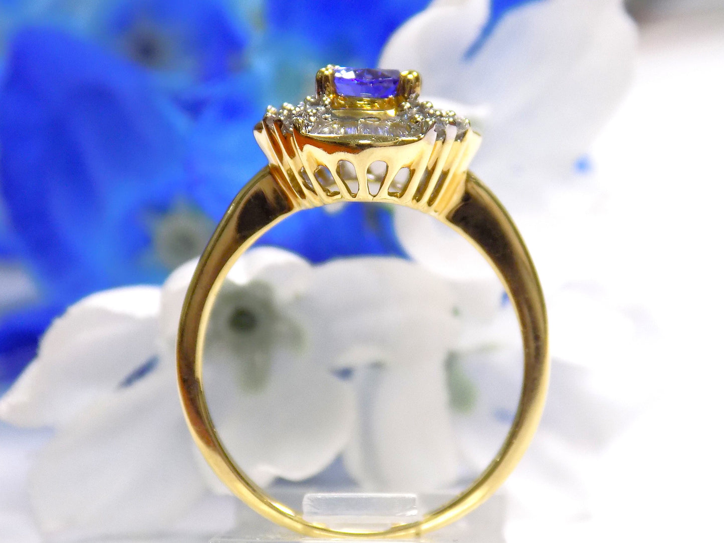 1.50ct TW Estate Genuine Natural Oval Shape Tanzanite and Diamond Ring w/ 1ct Oval Tanzanite Center in 14K Yellow Gold