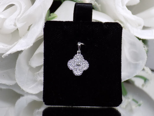 Women's .20ct Total Weight Van Cleef Style Clover Natural Diamond Pendant in 10K White or Yellow Gold (your choice)