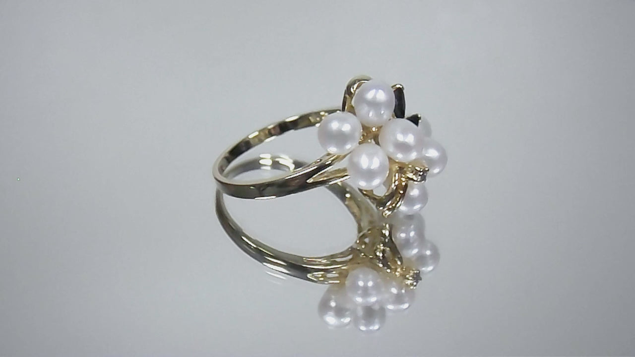 ESTATE Women's Genuine Fresh Water Pearl Cocktail Ring with Natural Sapphire & Diamond Accents in 14K Yellow Gold